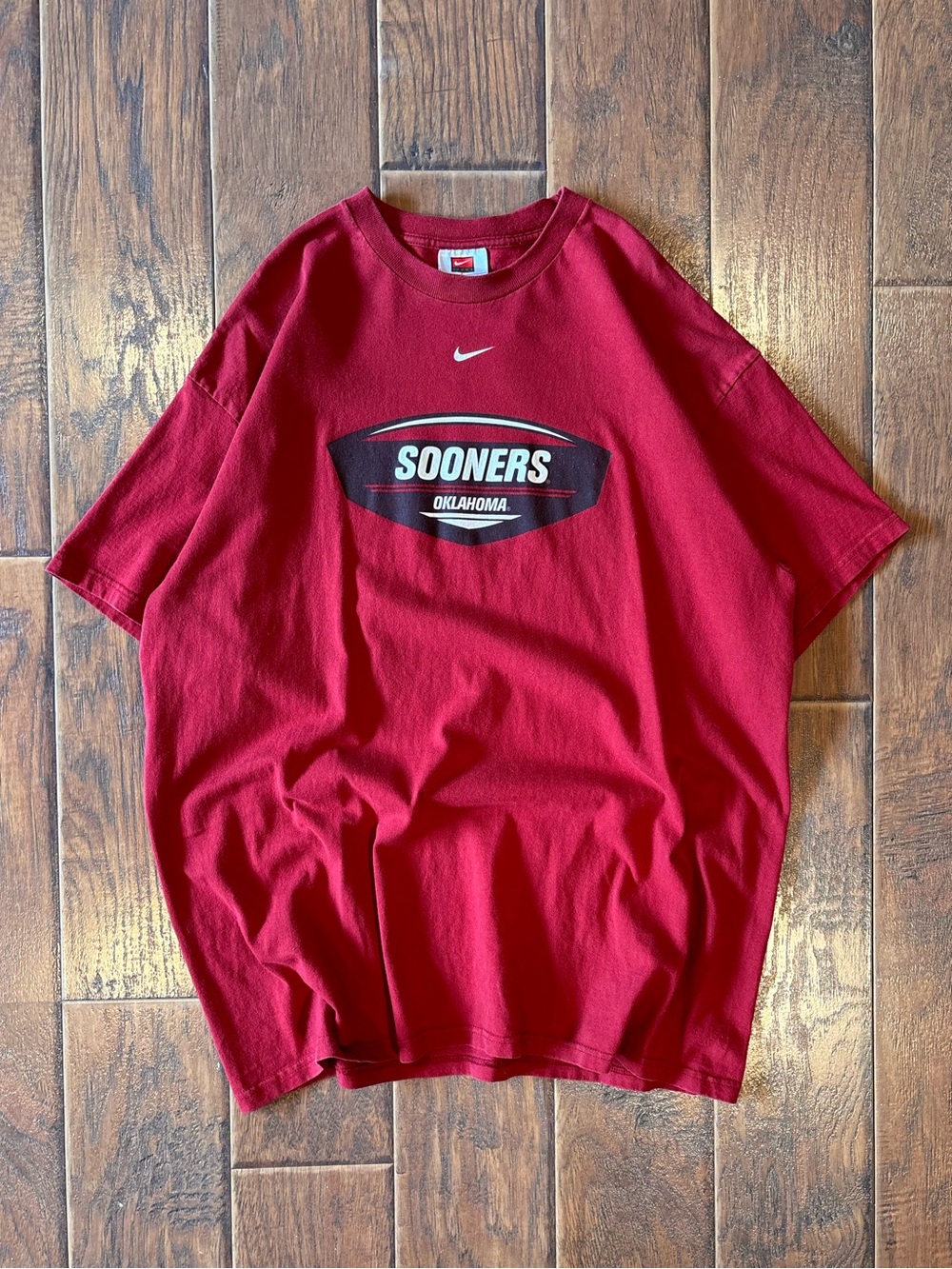 Vintage Y2K Nike Oklahoma Sooners NCAA Football T-Shirt